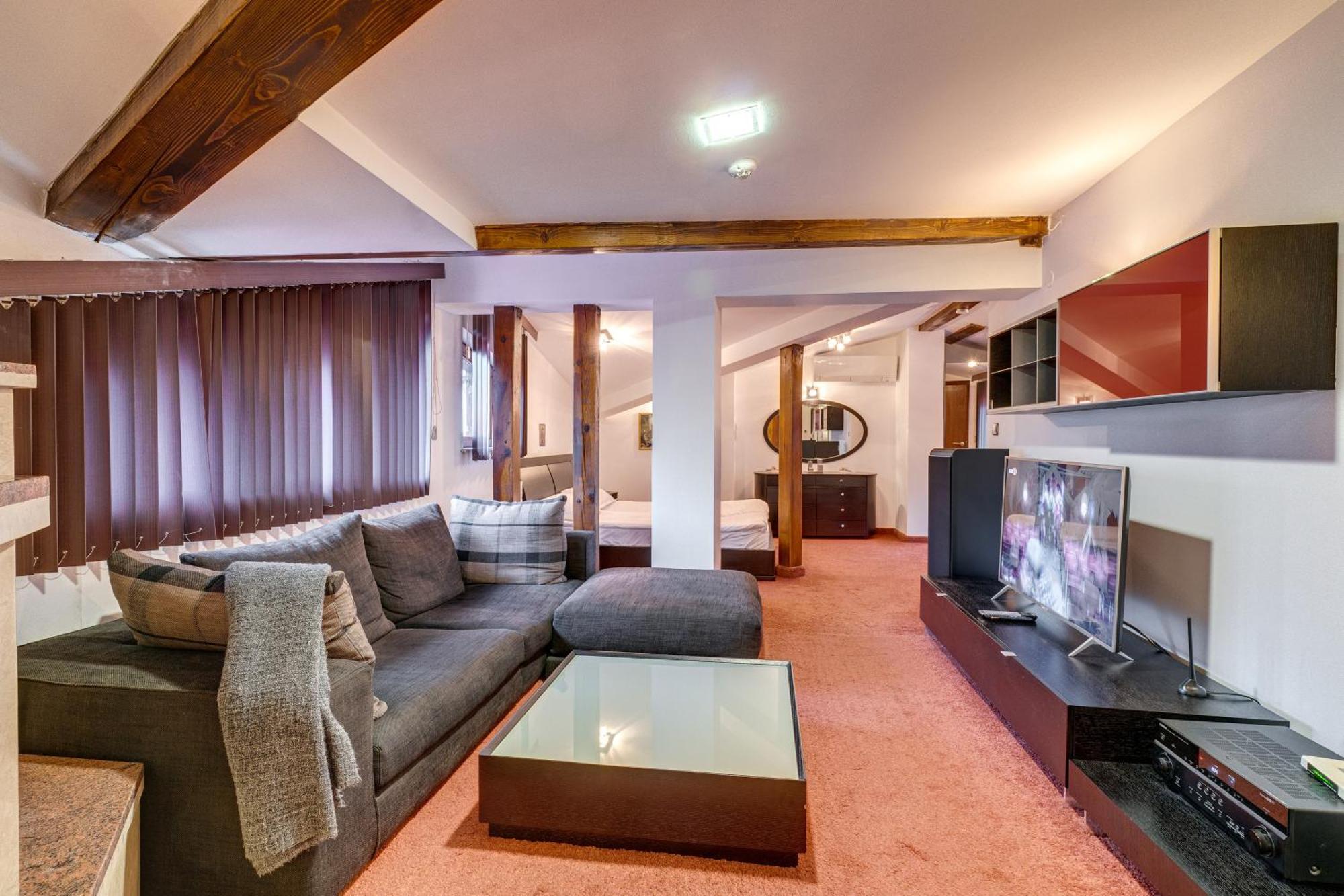 The Castle Complex Aparthotel Pamporovo Exterior photo