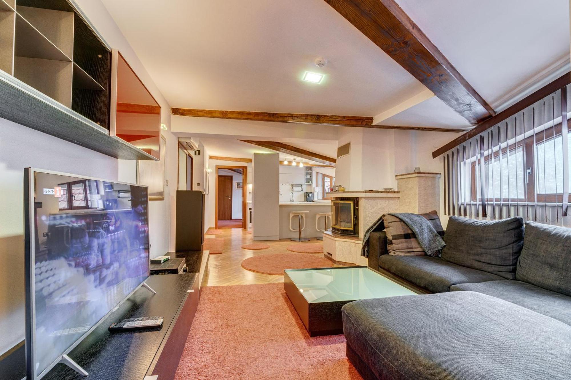 The Castle Complex Aparthotel Pamporovo Exterior photo