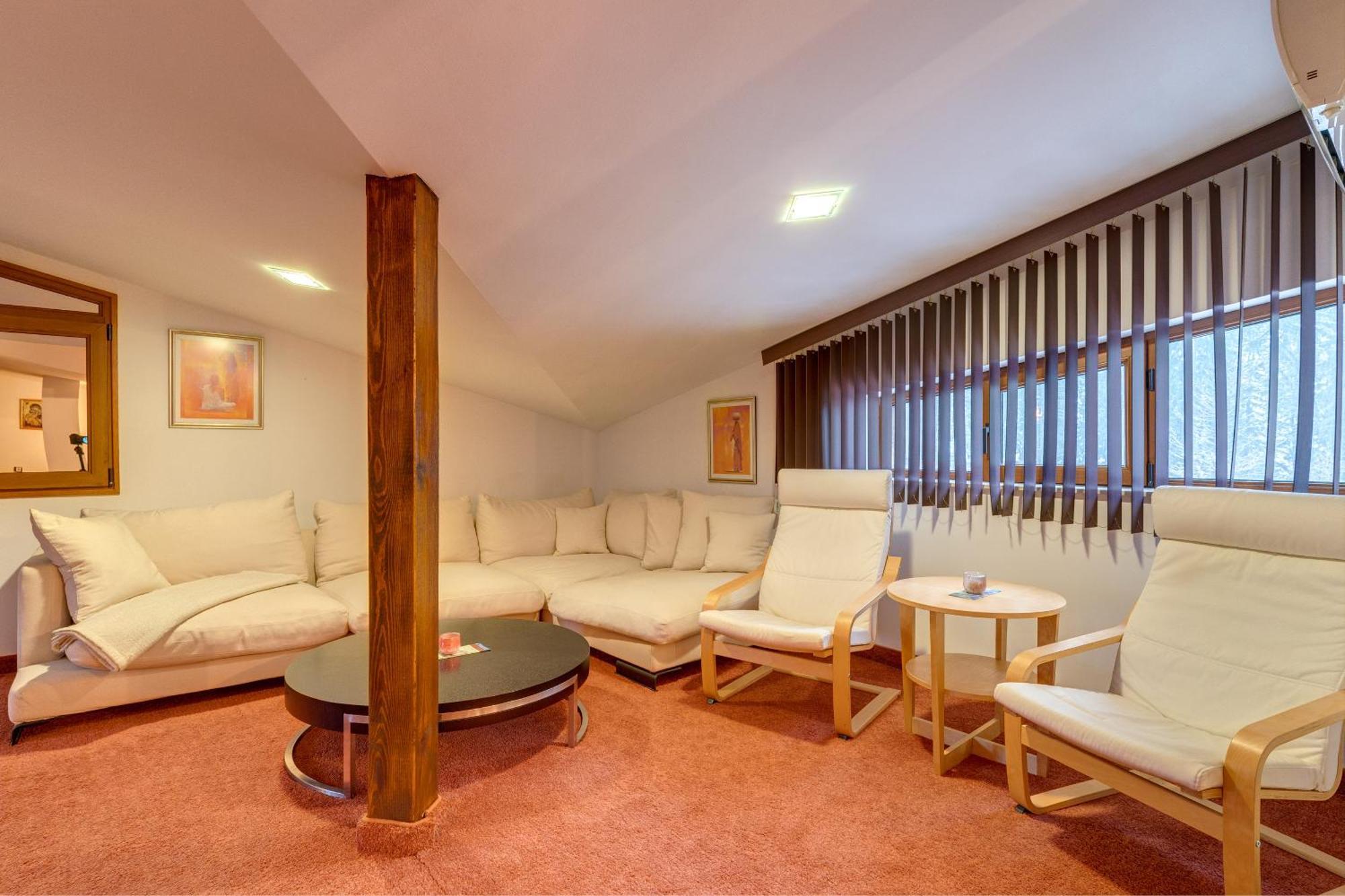 The Castle Complex Aparthotel Pamporovo Exterior photo